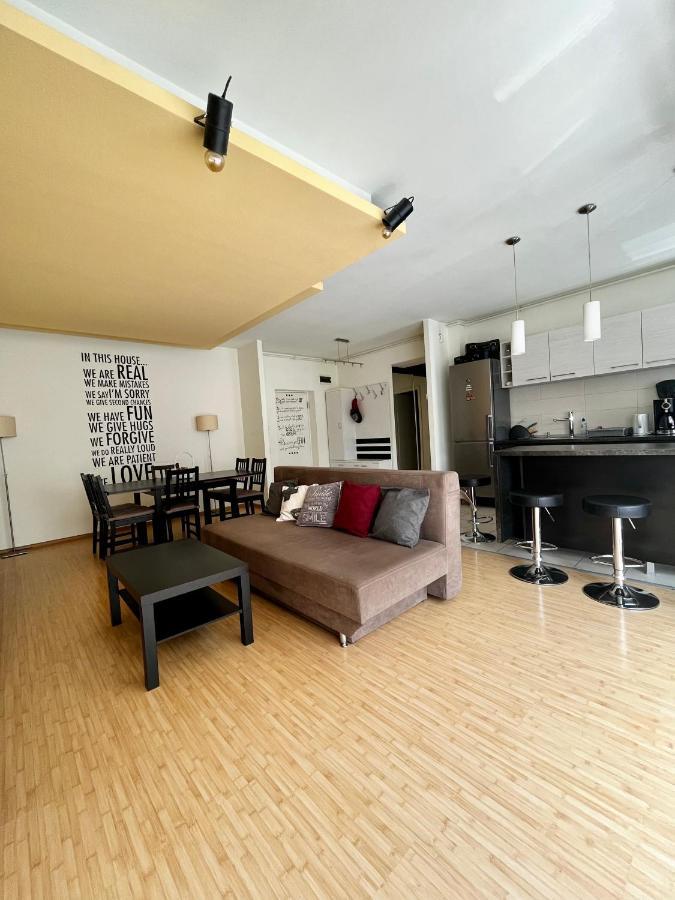 Alpha Apartment Braşov Exterior foto